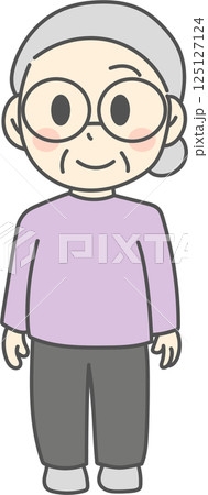 正面を向いて立っているおばあさん 125127124