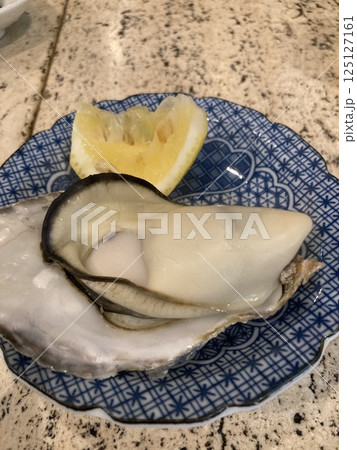 蒸し牡蠣 125127161