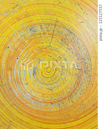 Abstract Painted Table Top - Circular Pattern in Garden. 125127557