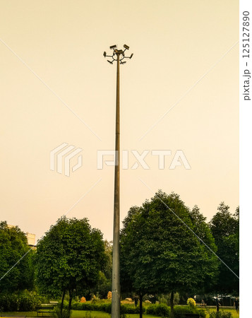 Light tower images with selective focus 125127890