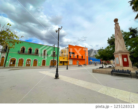 メキシコ・オエハラ鉱山で栄えたマピニ村 125128313
