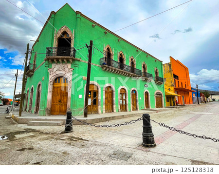 メキシコ・オエハラ鉱山で栄えたマピニ村 メキシコ・オエハラ鉱山で栄えたマピニ村 125128318