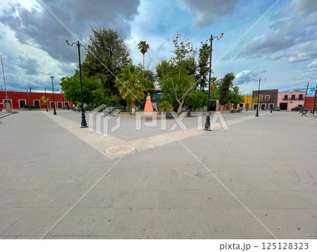 メキシコ・オエハラ鉱山で栄えたマピニ村 125128323