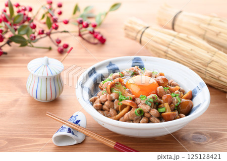 なめこ納豆 125128421