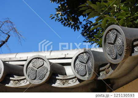 葵紋の瓦 葵紋の瓦 125130593