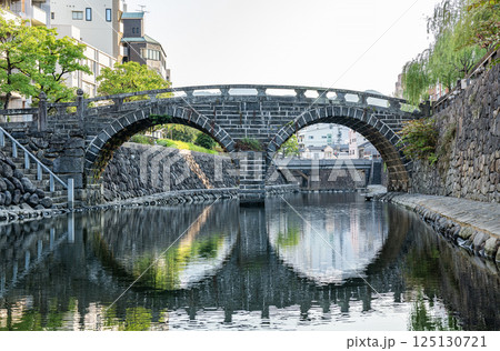長崎県長崎市　人気の観光名所　国指定重要文化財の眼鏡橋 125130721