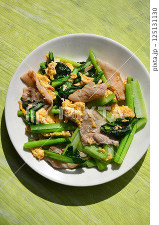 豚肉と小松菜の中華風卵炒め 豚肉と小松菜の中華風卵炒め 125131130