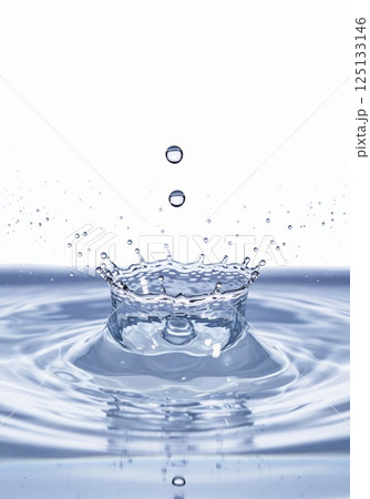 水飛沫（ai生成画像） 125133146