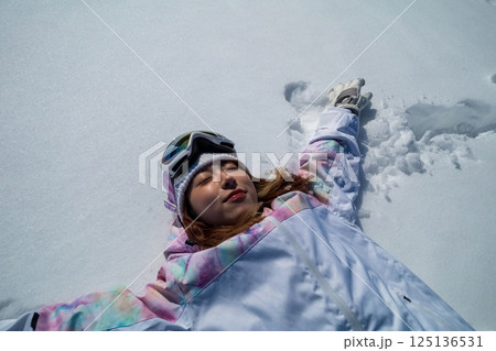 snowboarding 125136531