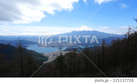 FUJIYAMAツインテラス　新道峠から富士山の絶景 125137728