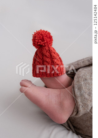 newborn newborn 125142484