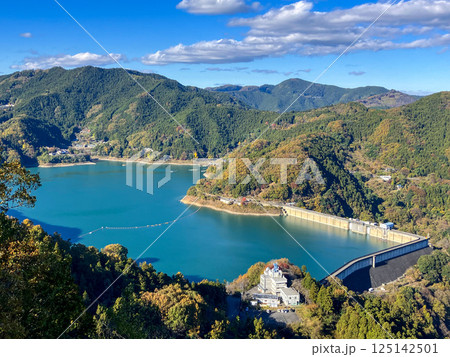 城峯公園展望台から望む神流湖 城峯公園展望台から望む神流湖 125142501