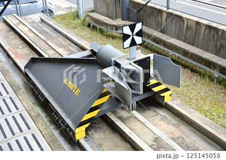 宇治駅(うじえき)宇治線・京阪電気鉄道の車止め 宇治駅(うじえき)宇治線・京阪電気鉄道の車止め 125145058