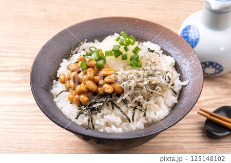 納豆じゃこおろし丼 納豆じゃこおろし丼 125148102