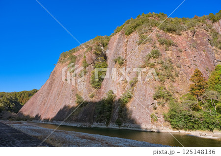 和歌山県古座川町 古座川の一枚岩 和歌山県古座川町 古座川の一枚岩 125148136