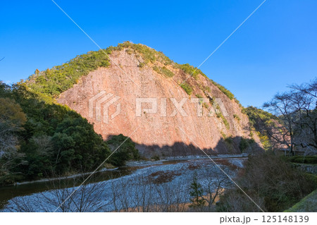 和歌山県古座川町 古座川の一枚岩 125148139