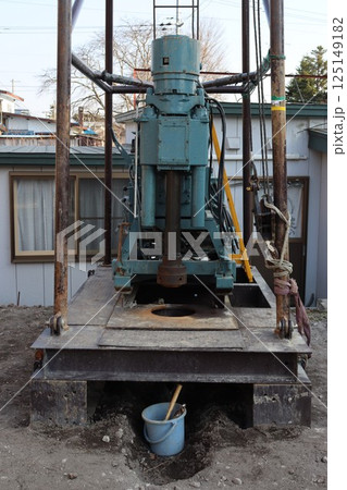 井戸掘削　ロータリー工法　ボーリングマシン 125149182