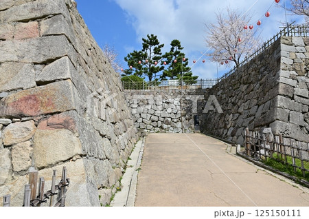 福山城の東上り楯門跡と桝形 125150111