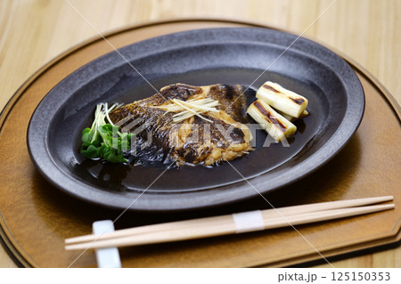 カレイの煮付け カレイの煮付け 125150353