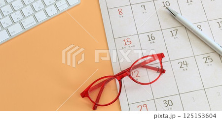 スケジュール管理　シフト管理　オフィスワーク　バナー素材 125153604