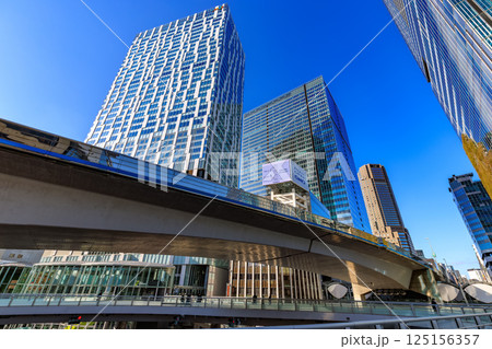 東京 渋谷駅前の街並み 渋谷ストリームとSHIBUYAタワー 東京 渋谷駅前の街並み 渋谷ストリームとSHIBUYAタワー 125156357