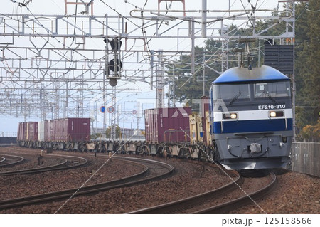 【JR貨物】EF210形300番台〜ECO-POWER 桃太郎〜（JR神戸線：塩屋〜須磨） 125158566