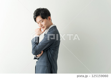 スーツ姿の男性のポートレート スーツ姿の男性のポートレート 125159060