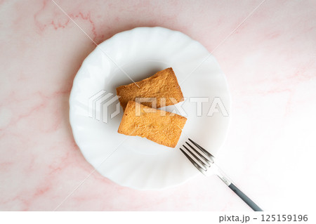 焼きたてフィナンシェの朝④ 125159196