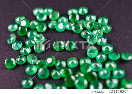 エメラルド 125159204