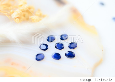 サファイヤのルース 125159212