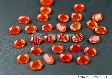 ファイヤオパール 125159216