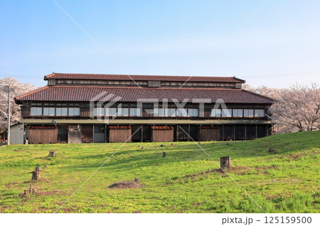 国指定史跡　松ヶ岡開墾場 125159500