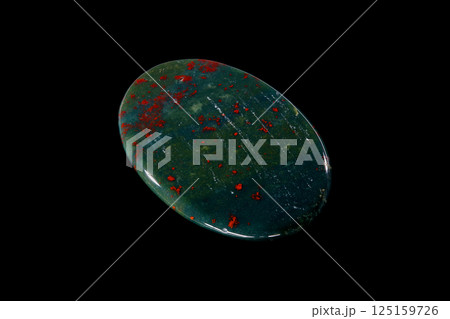 ブラッドストーン 自然が描く模様 125159726