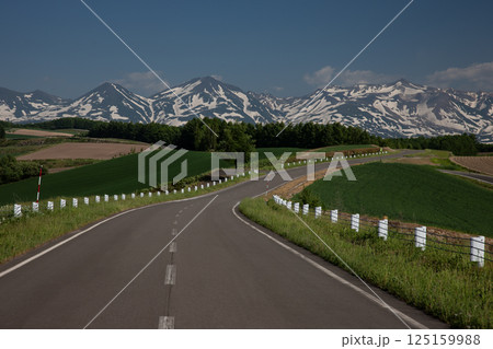 絶景風景広がる道 絶景風景広がる道 125159988