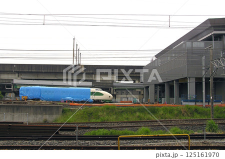 鉄道博物館へ搬入準備中の東北・上越新幹線200系 125161970