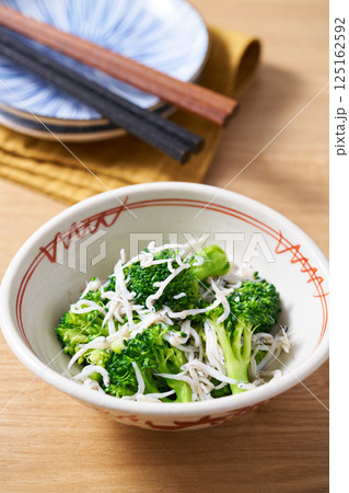 ブロッコリーのしらす和え 125162592