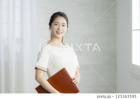 エステティシャン  125163595