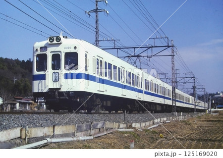 小田急、2400形(2492~)+5200形(5559~)、柿生-鶴川、1982年2月14日 小田急、2400形(2492~)+5200形(5559~)、柿生-鶴川、1982年2月14日 125169020