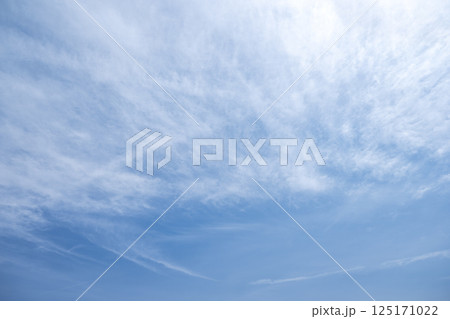 春の空 春空 青空 空だけ 東京都 4月 素材 春の空 春空 青空 空だけ 東京都 4月 素材 125171022