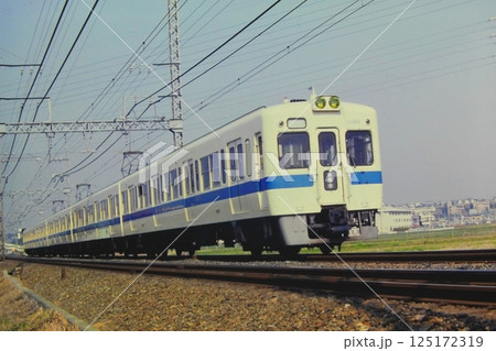 小田急、高架化前の海老名-厚木間を走る釣り掛け時代の4000形5両4062~、1982年3月23日 小田急、高架化前の海老名-厚木間を走る釣り掛け時代の4000形5両4062~、1982年3月23日 125172319