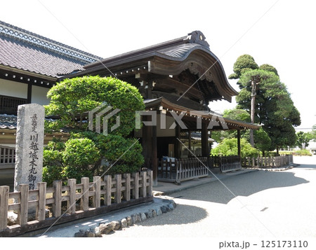 川越市の川越城本丸御殿（玄関） 125173110