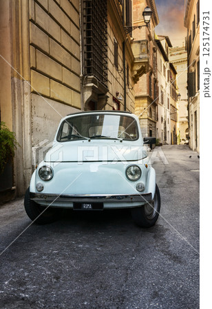 Vintage car in Italy 125174731