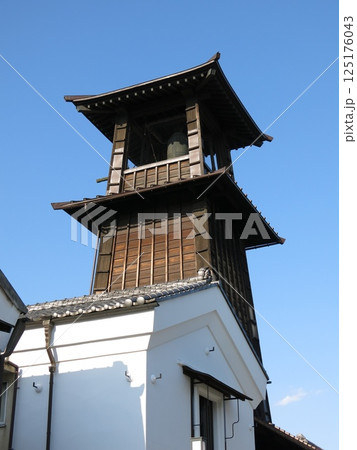 川越市の時の鐘（西側） 125176043