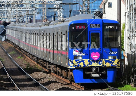 京王9000系30番台　9731F　更新車　サンリオラッピング3代目 125177580
