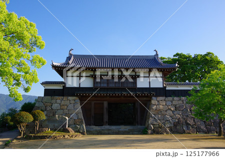 愛媛県四国中央市　櫓門（やぐらもん） 125177966