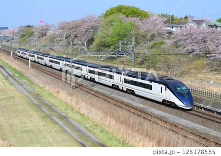 北総線内を走る京成スカイライナー　AE 125178585