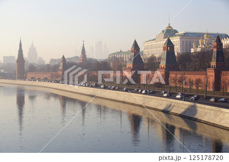 Moscow Kremlin and Riverbank in Morning Haze 125178720