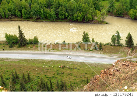 Mountain river Chuya flowing next to the Chuysky tract Mountain river Chuya flowing next to the Chuysky tract 125179243