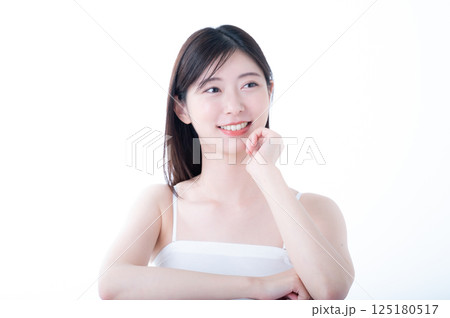 若い女性のビューティーイメージ 若い女性のビューティーイメージ 125180517