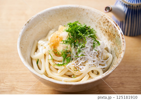 しらすおろしうどん 125181910